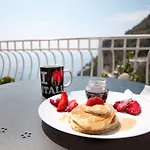 Hostal Brikette Positano