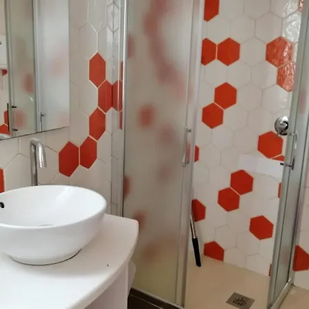 Brikette Hostel Positano