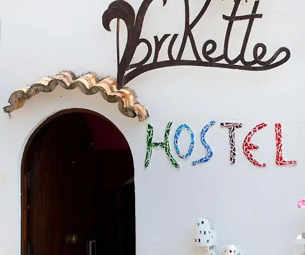 Brikette אכסניה פוזיטנו